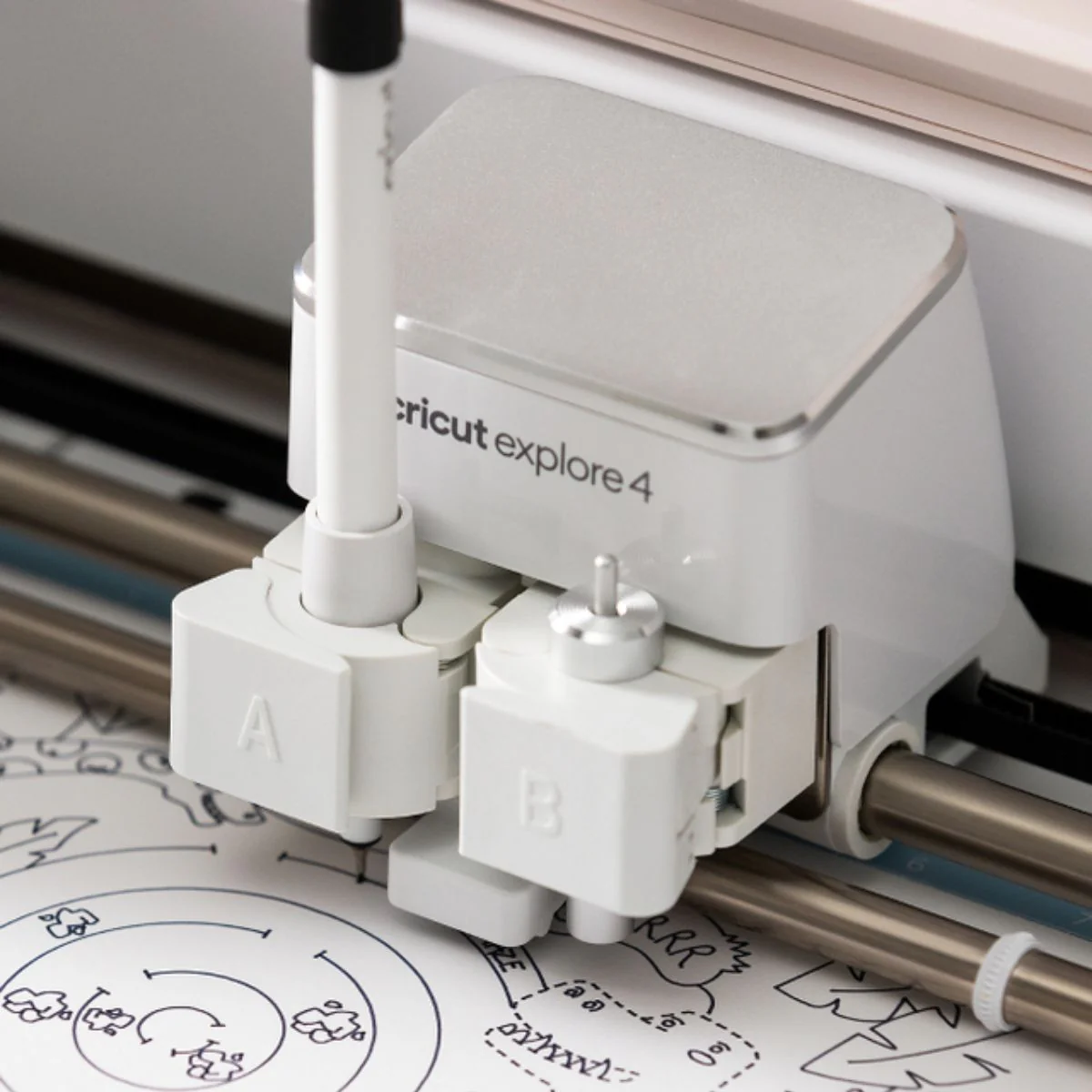 Cricut Explore 4 Machine Seashell / Plotter de Corte Rosa Marfil - Imagen 4